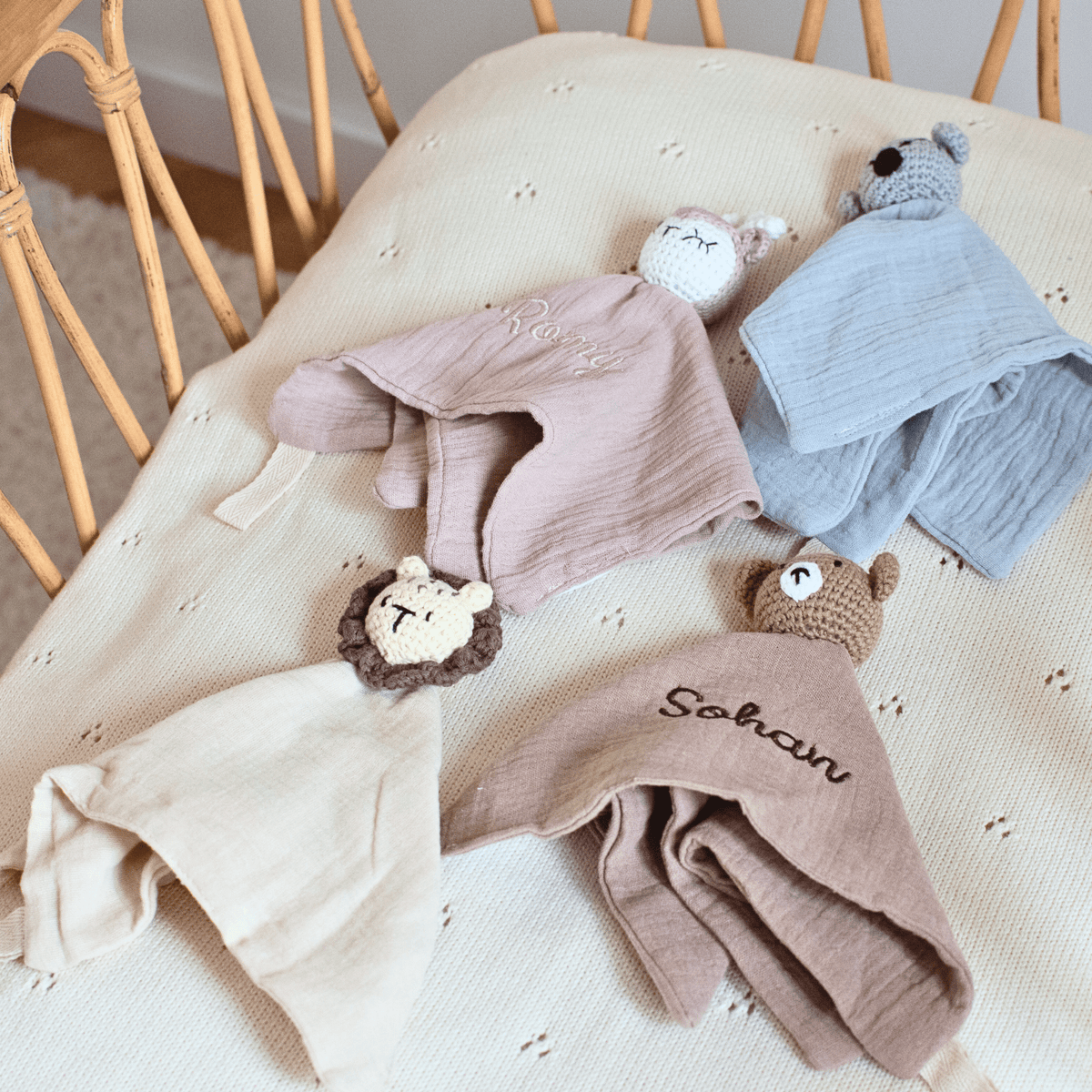 Doudou Complice personnalisable avec le prénom brodé