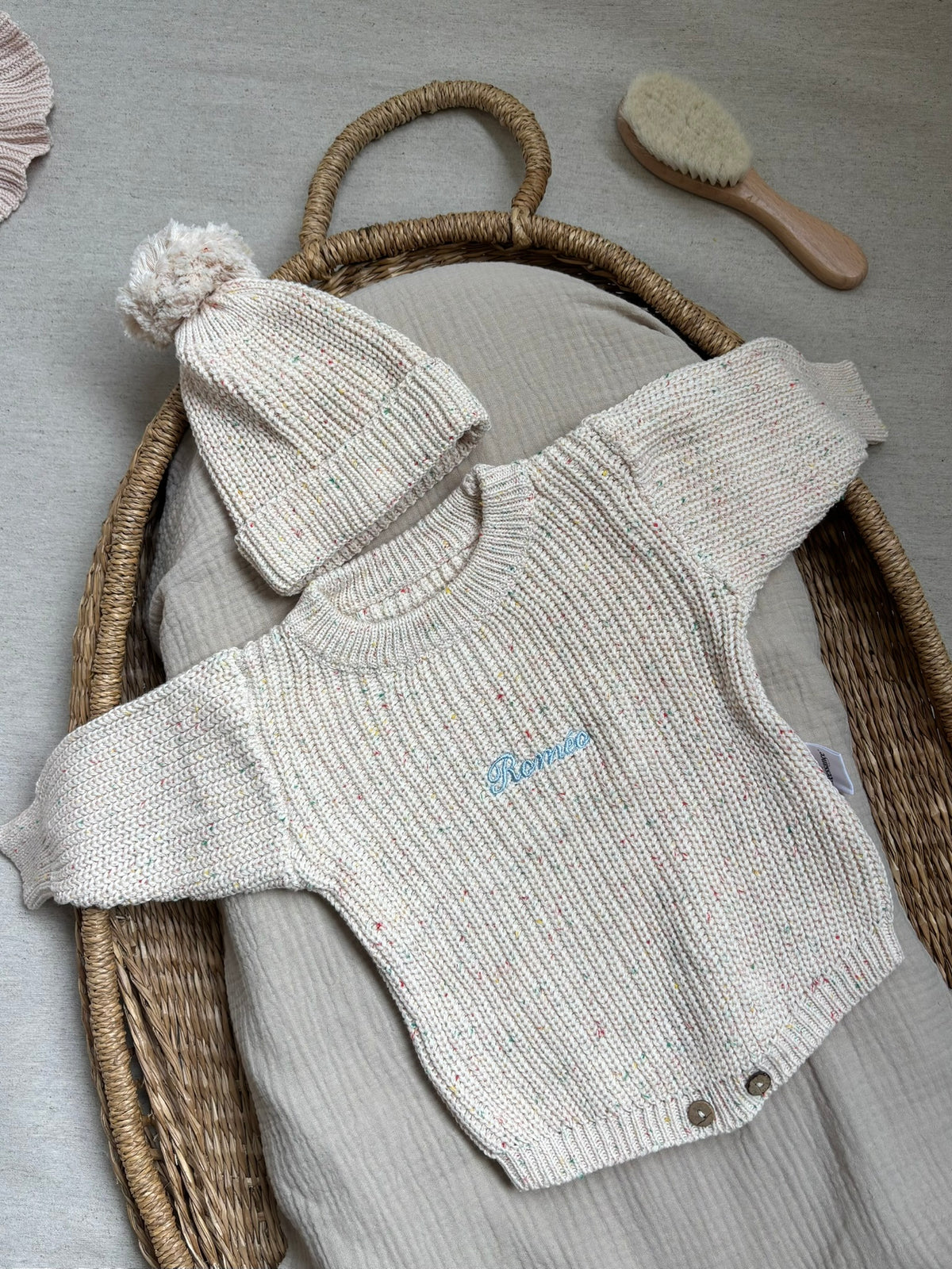 Coffret naissance 3 pièces : body, bonnet et chaussons personnalisés