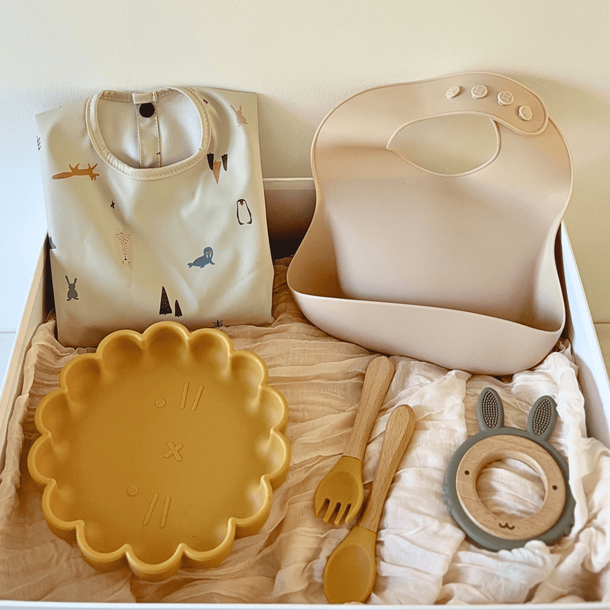 Coffret repas bébé personnalisé, cadeau utile à offrir