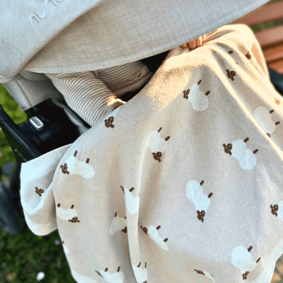 Couverture bébé imprimée motif voitures en coton bio