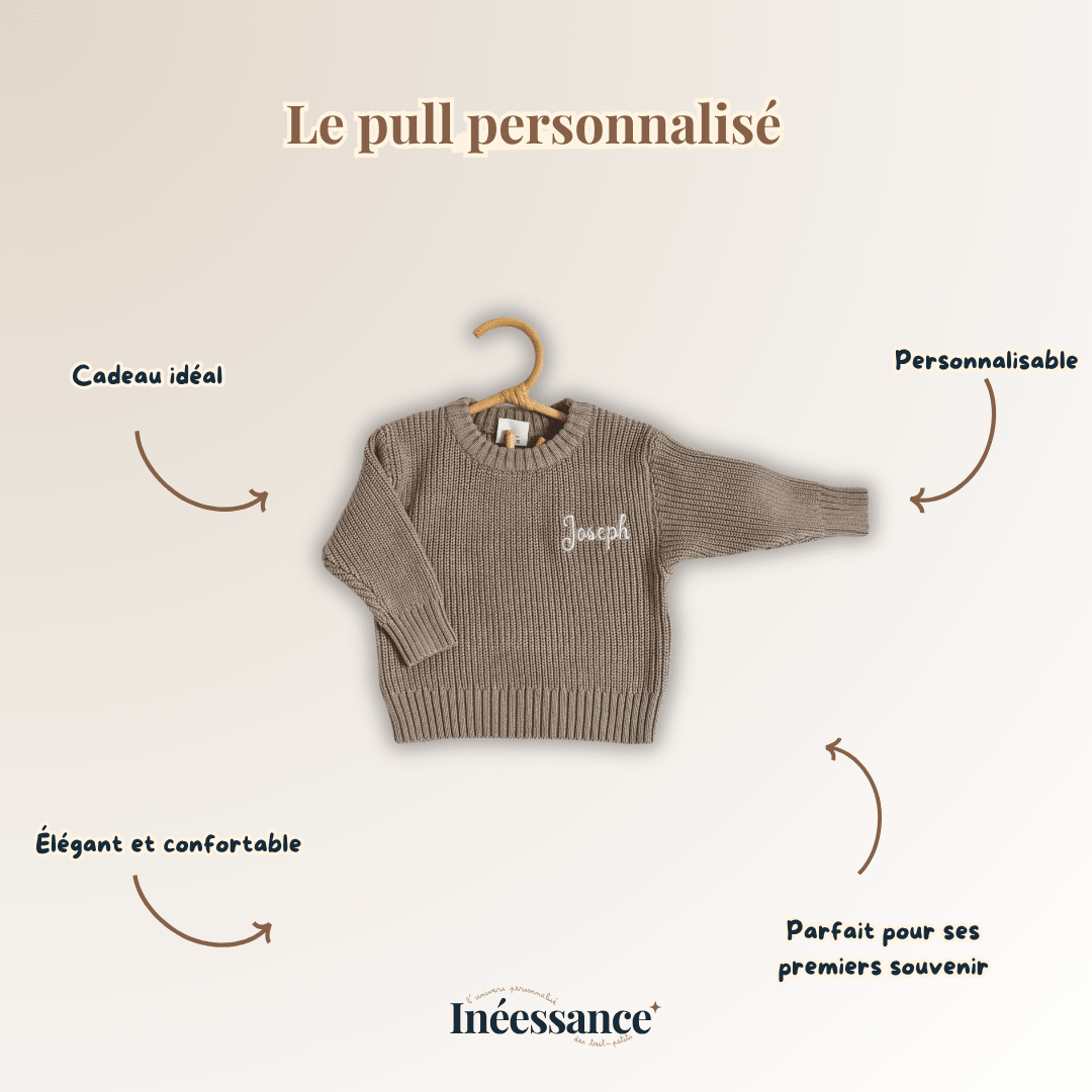 Détail de la maille du pull bébé en coton