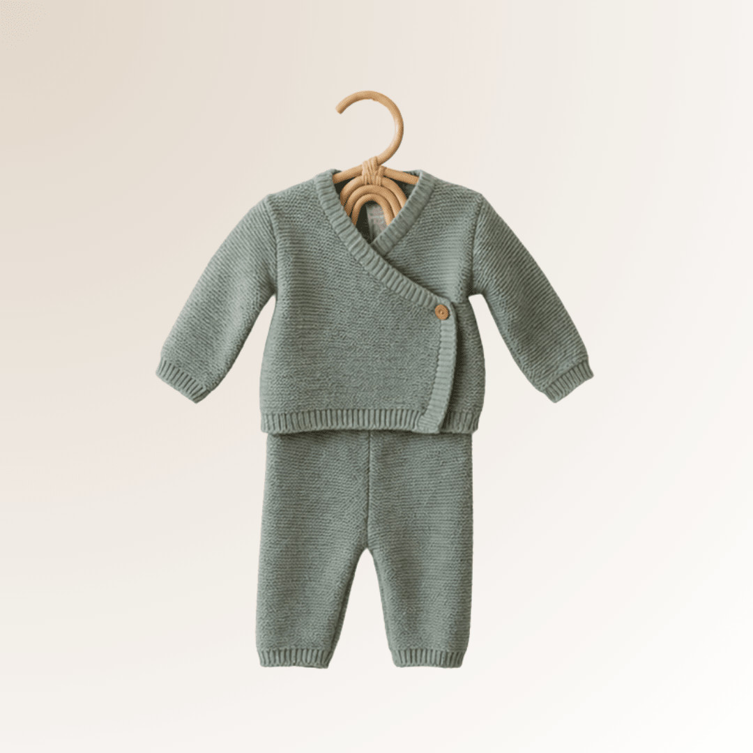 Tenue de naissance en coton doux brodée en atelier