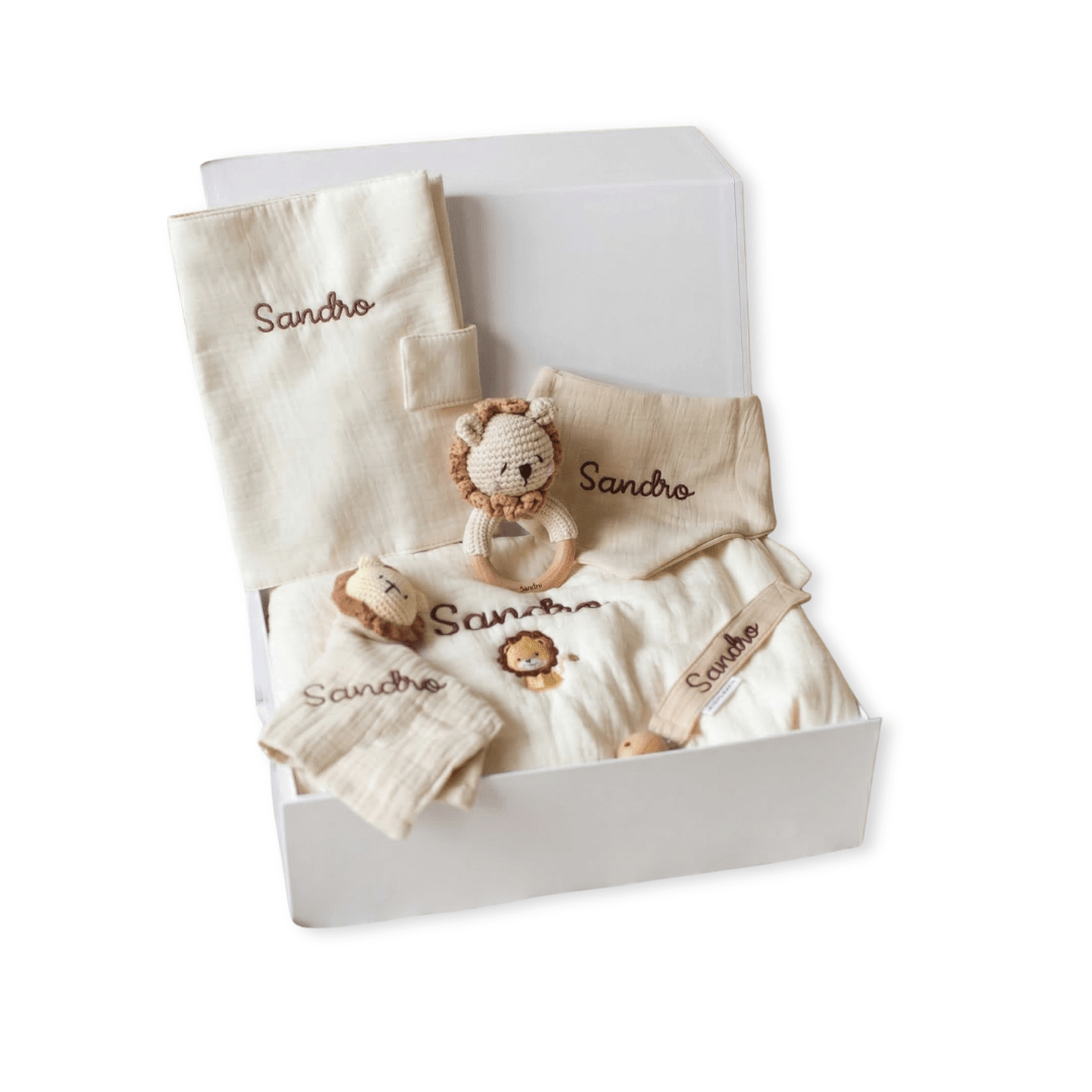 Coffret naissance Mix and Match 6 pièces personnalisé au prénom de bébé