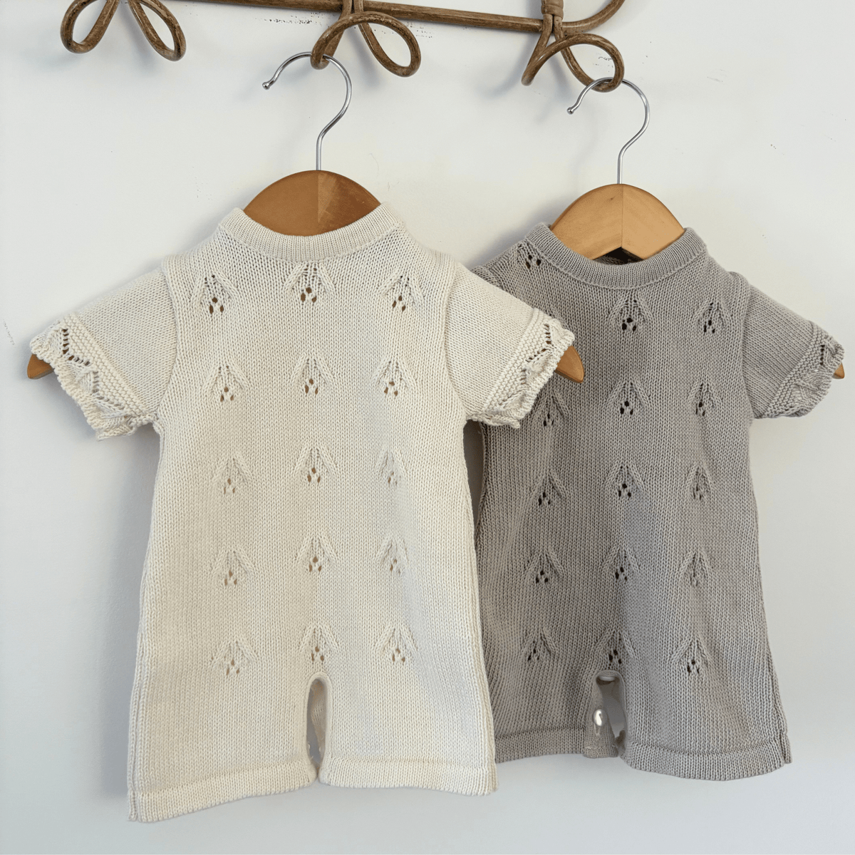 Barboteuse tricot coton pour bébé, coloris au choix