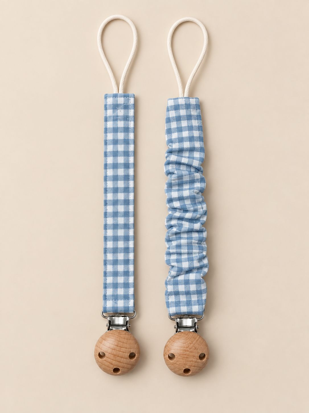 Lot de 2 attaches tétine en vichy bleu personnalisées au prénom